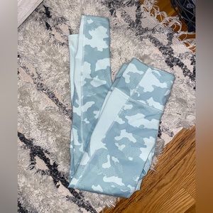 UA FULL LENGTH LEGGINGS TEAL CAMO